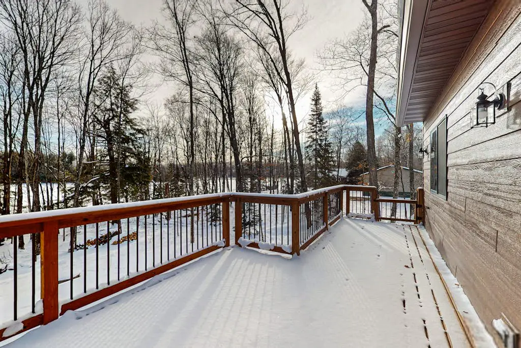 The Lake House on Sugar Maple