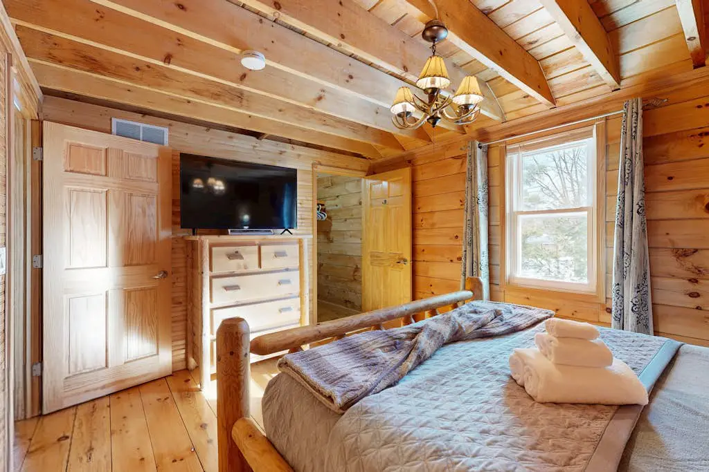 Castle Rock's Serenity Cabin