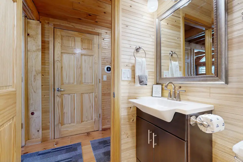 Castle Rock's Serenity Cabin