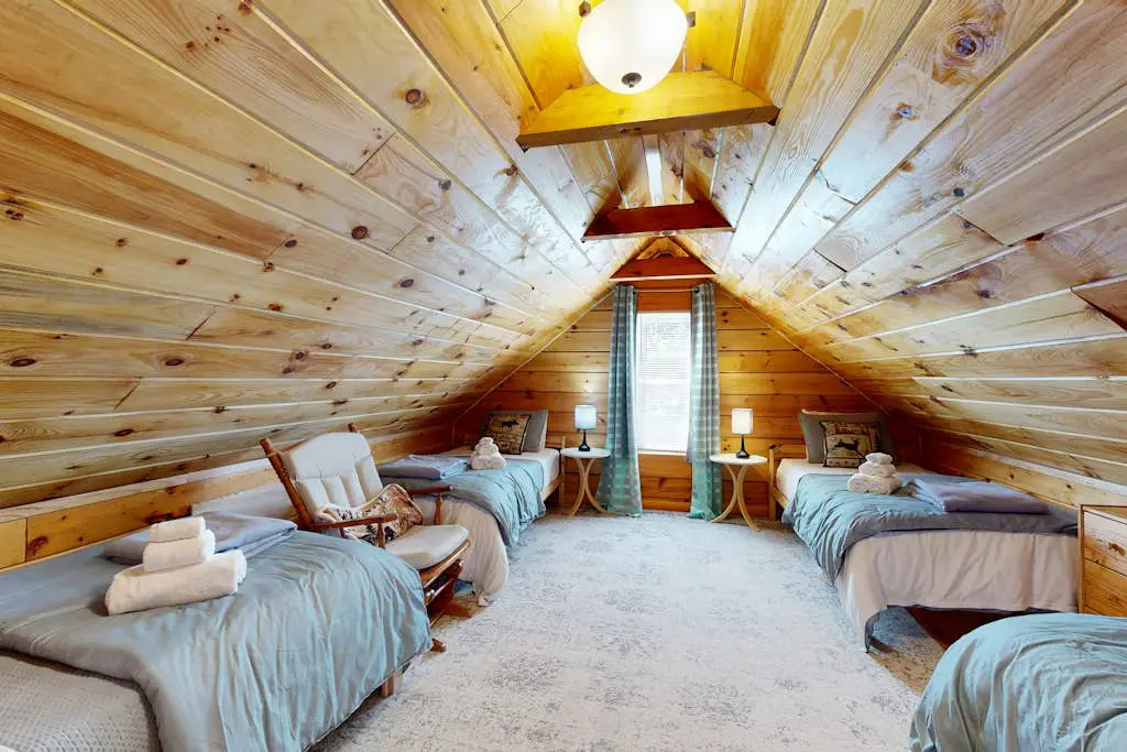Castle Rock's Serenity Cabin