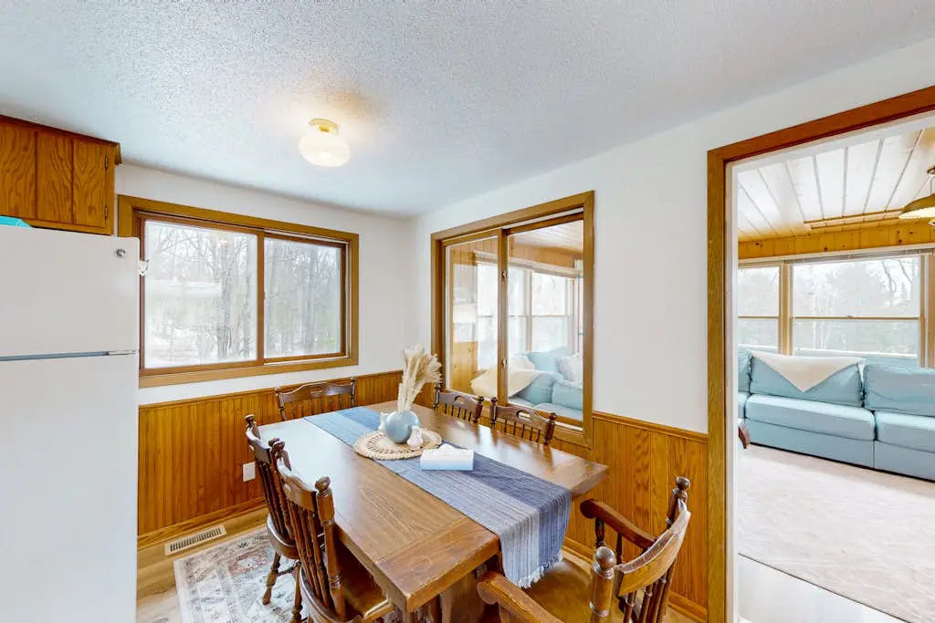 Hook and Haven & Woodland Pines Cabins