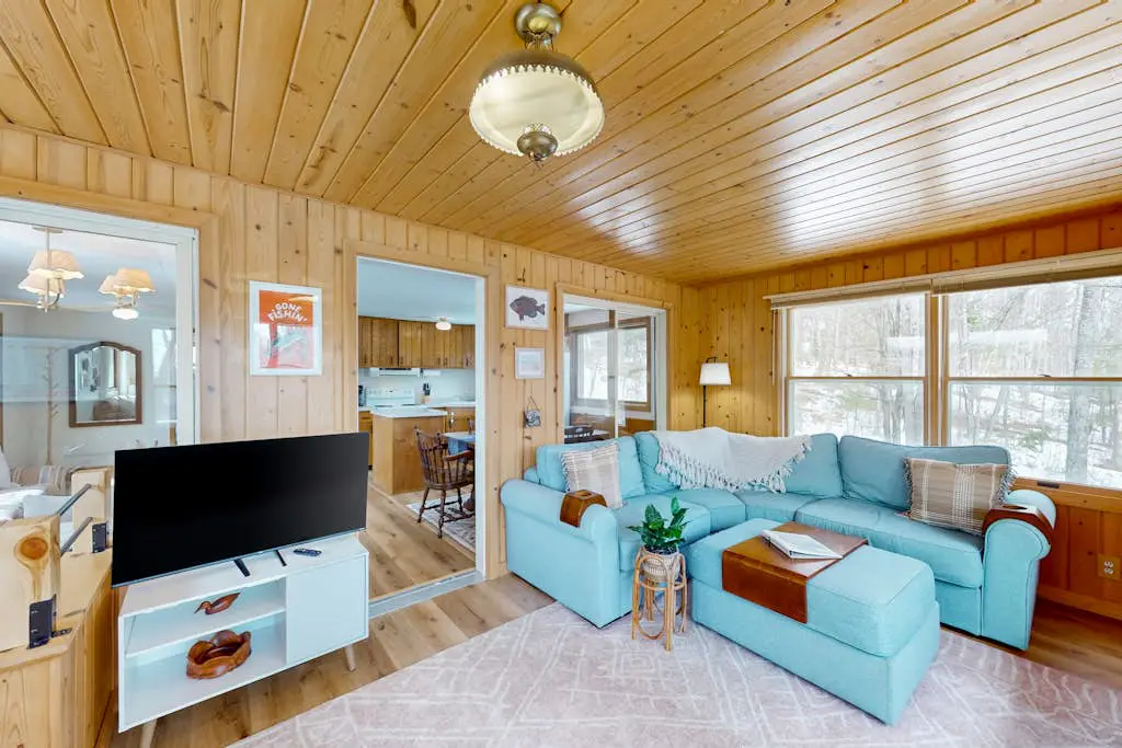 Hook and Haven & Woodland Pines Cabins