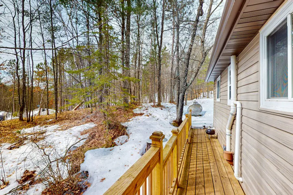 Hook and Haven & Woodland Pines Cabins