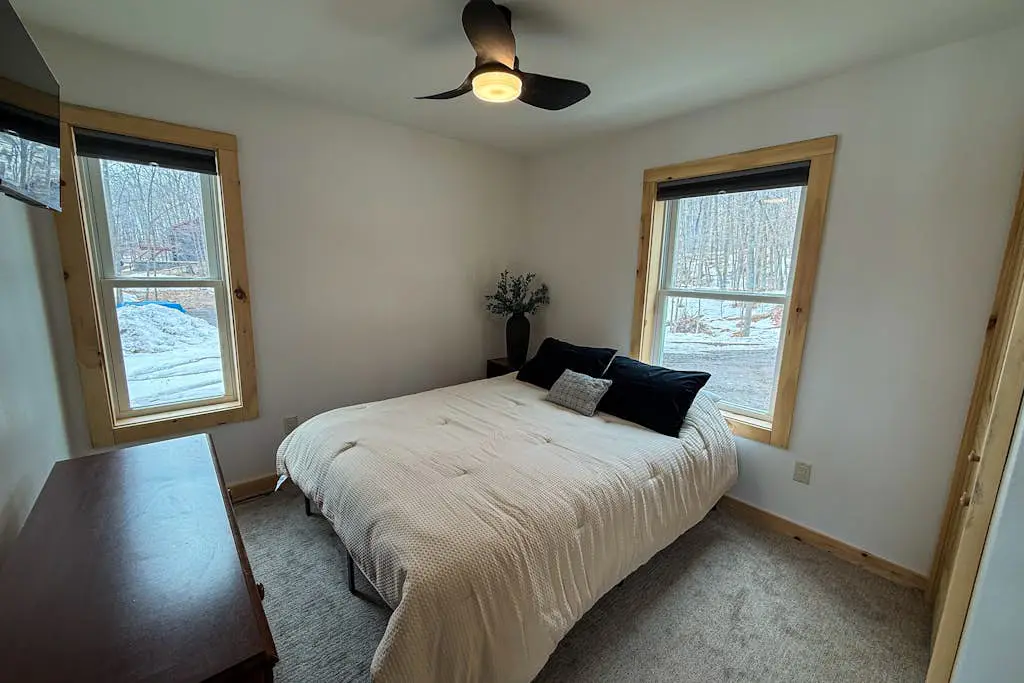 Sunrise Lodge