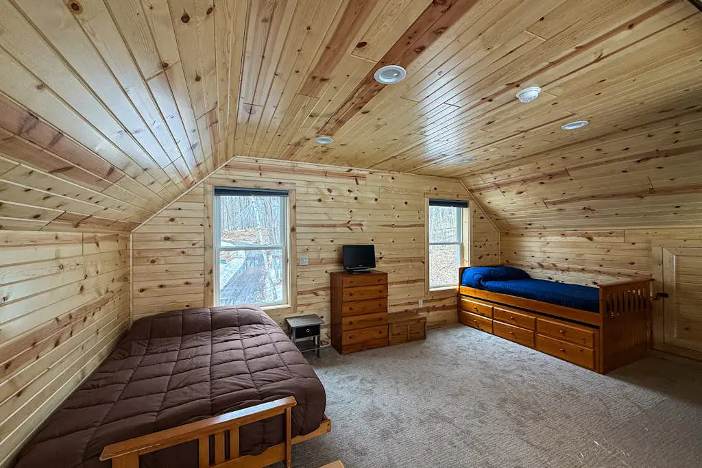 Sunrise Lodge