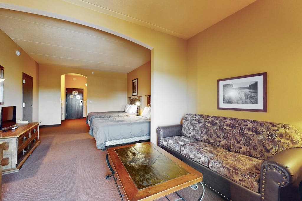 Classic Studio, Golf Course View, 5th-Floor