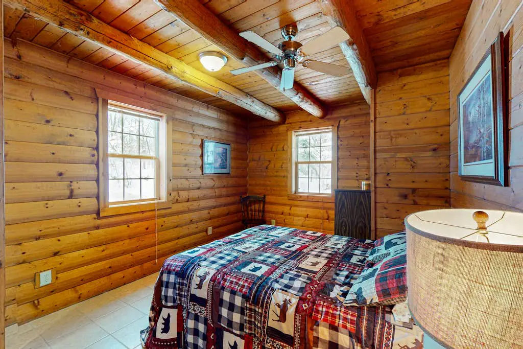 Balsam Ridge Cabin 2- Wolf