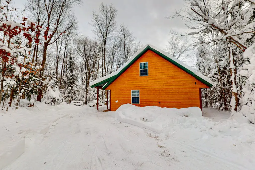 Balsam Ridge Cabin 2- Wolf