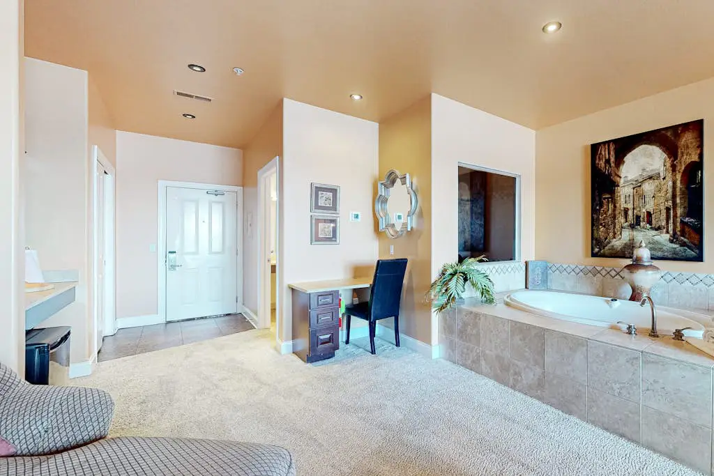 Delton Grand Resort #406