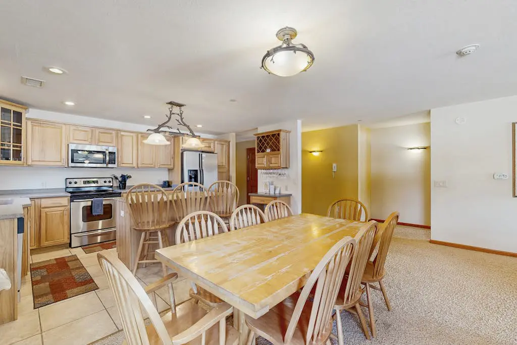 Sunset Condominiums- Golf View