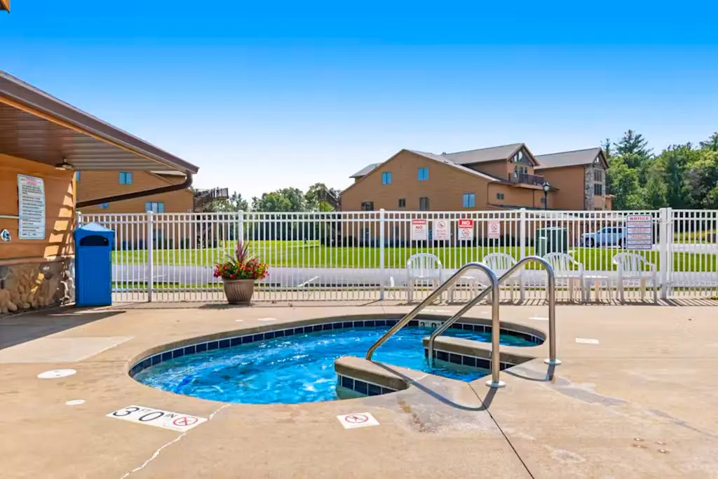 Sunset Condominiums- Golf View