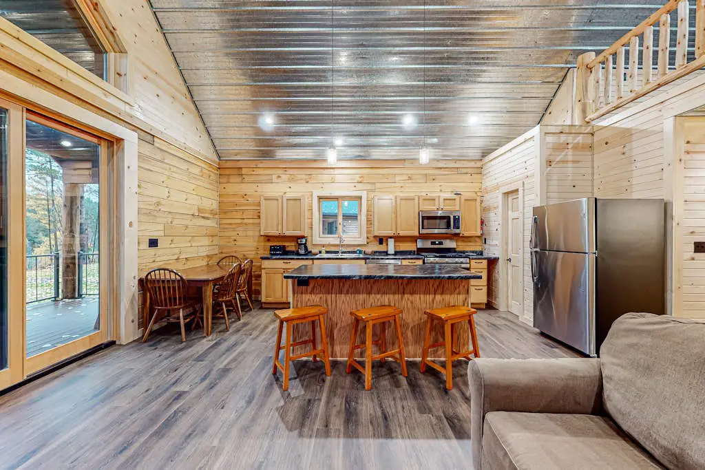 Black Bear Cabin
