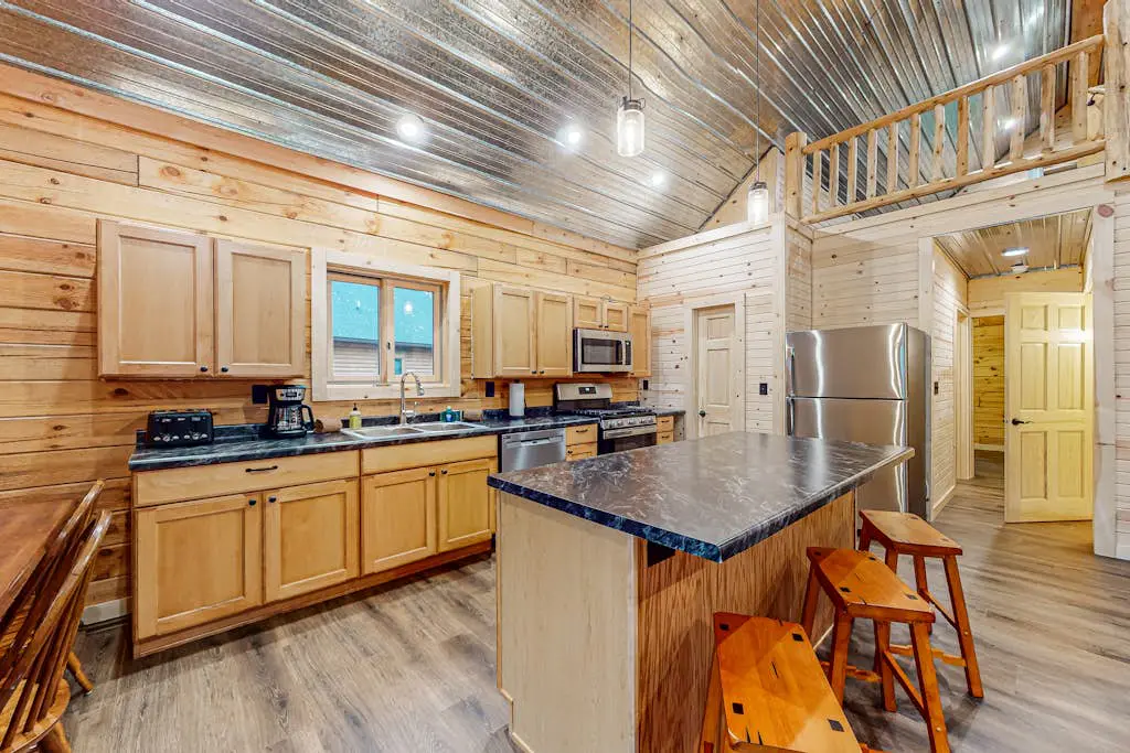 Black Bear Cabin