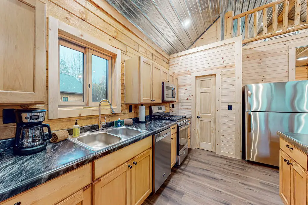 Black Bear Cabin