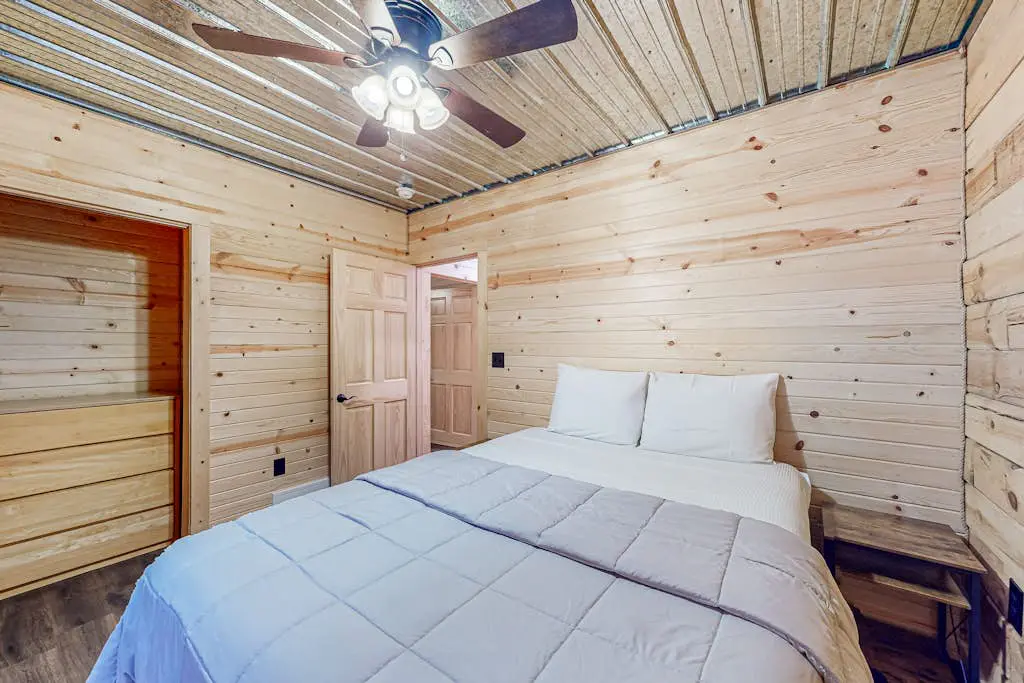 Black Bear Cabin