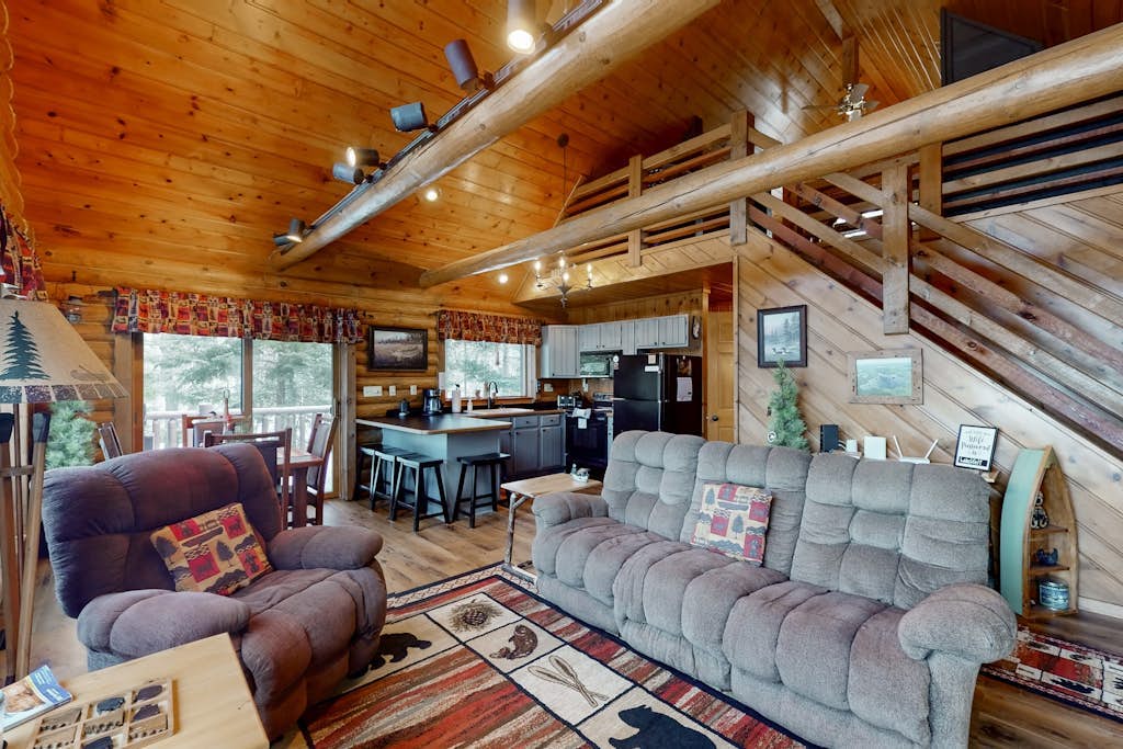 Spacious and beautiful lakefront log home on 7 acres with private dock