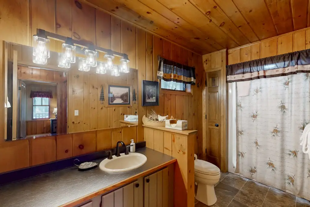 Annabelle Log Home