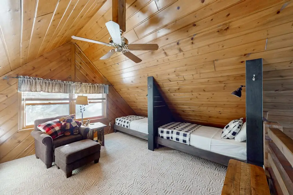Annabelle Log Home