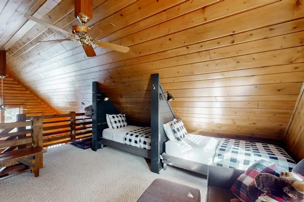Annabelle Log Home