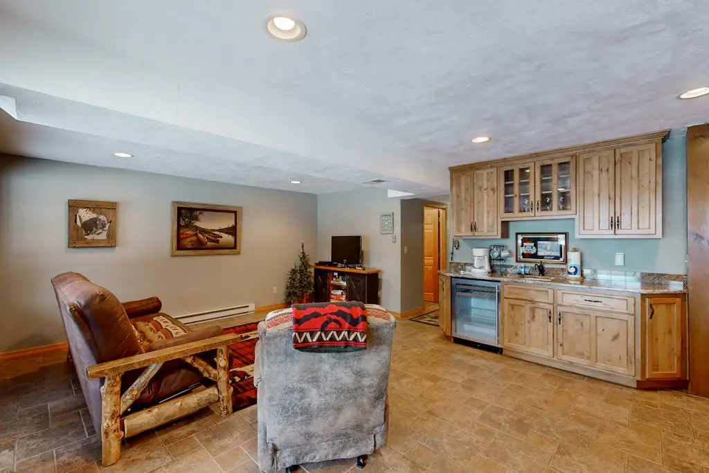 Annabelle Log Home