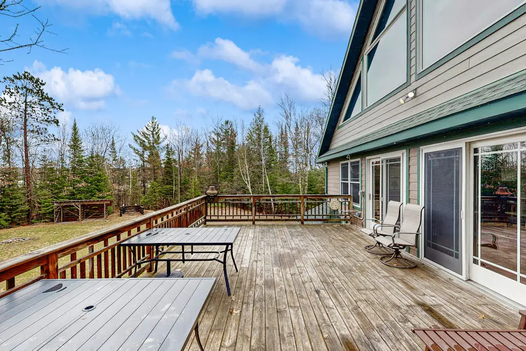 Grand Tomahawk Lodge