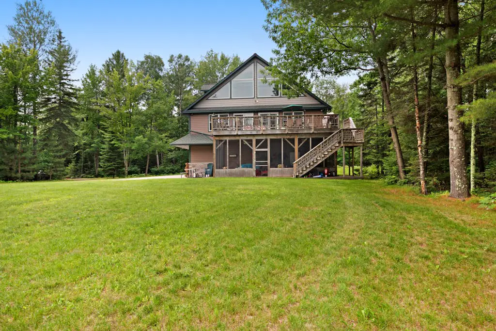 Grand Tomahawk Lodge