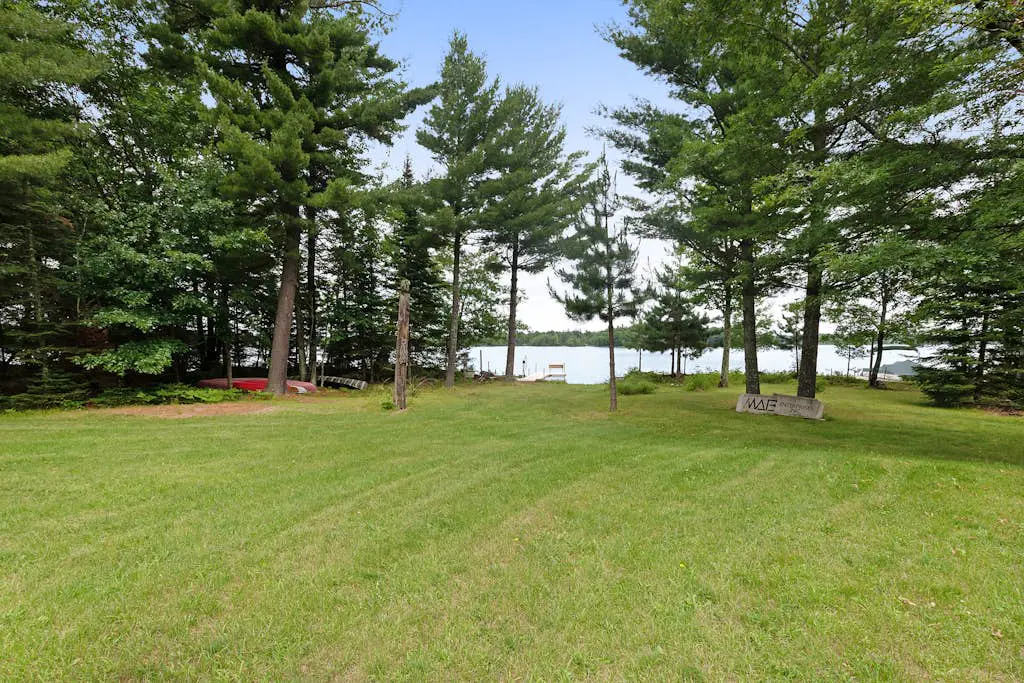 Grand Tomahawk Lodge
