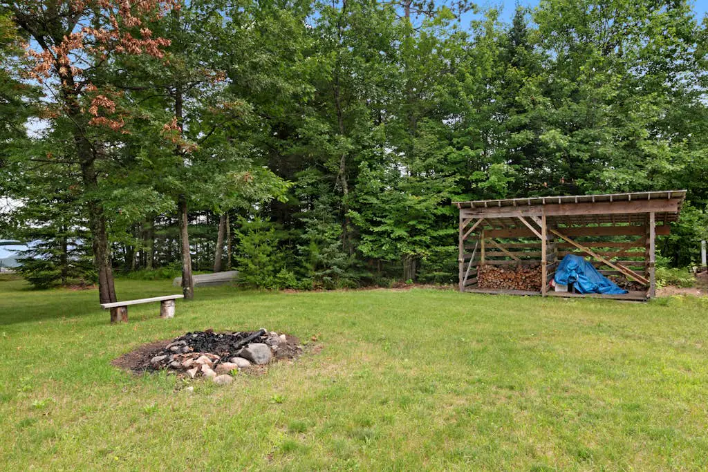 Grand Tomahawk Lodge