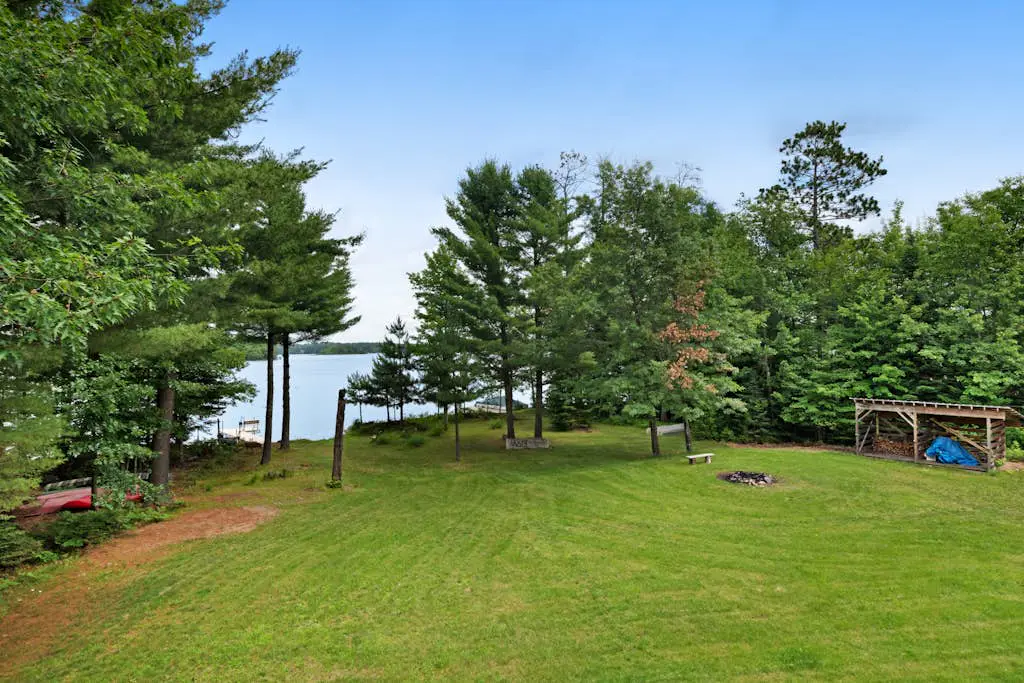 Grand Tomahawk Lodge