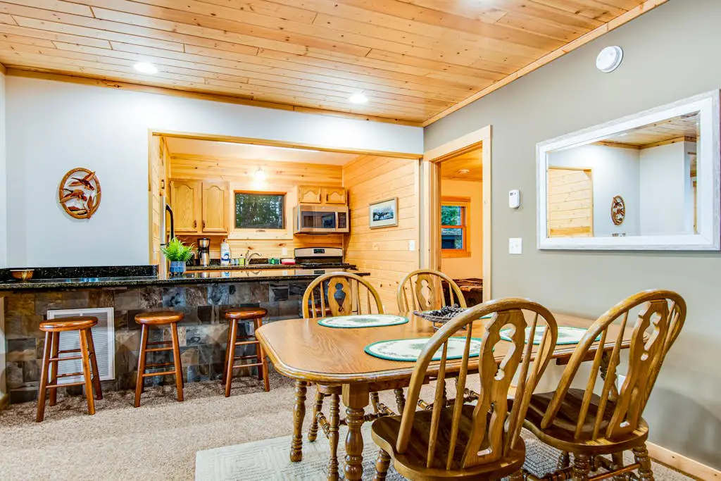 Cedar Cabin on Plum Lake