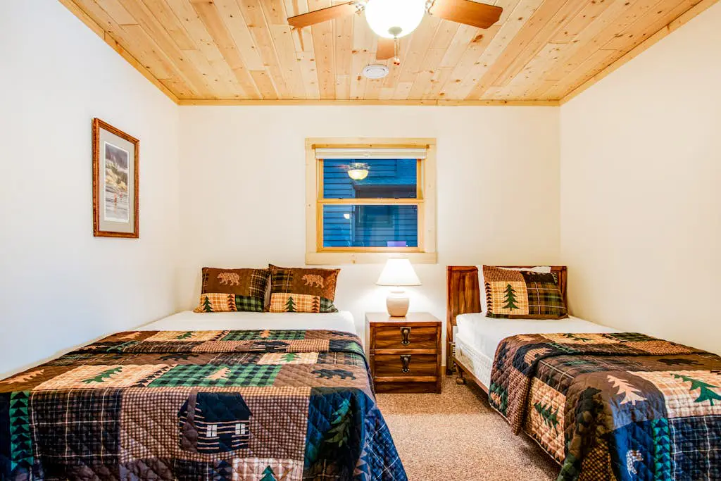 Cedar Cabin on Plum Lake
