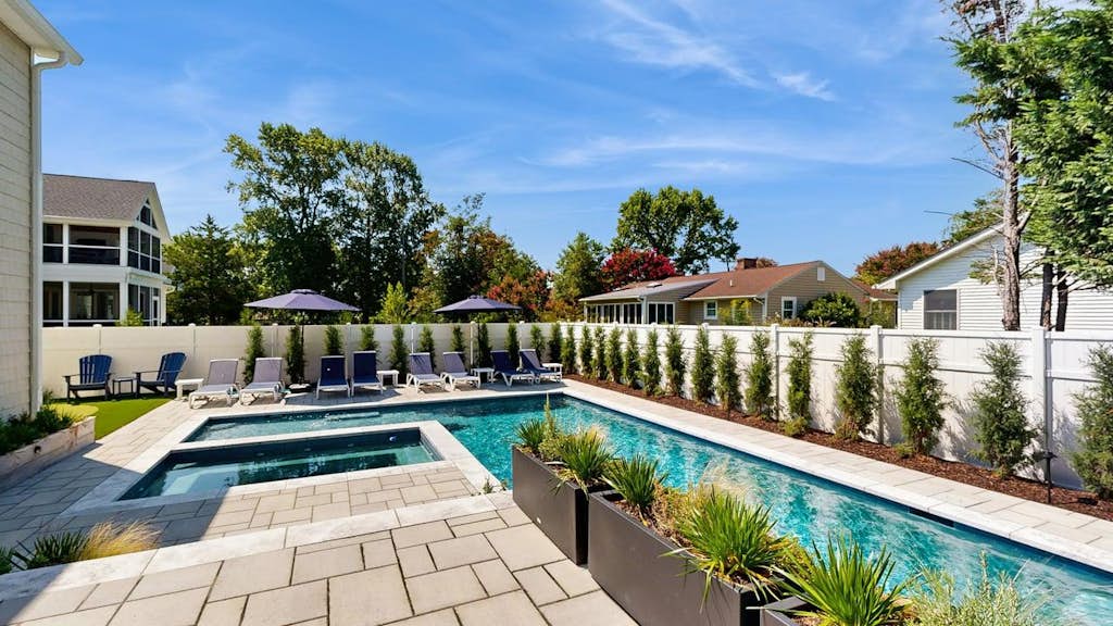 Rehoboth Beach spacious house w/private pool, hot tub, close to beach