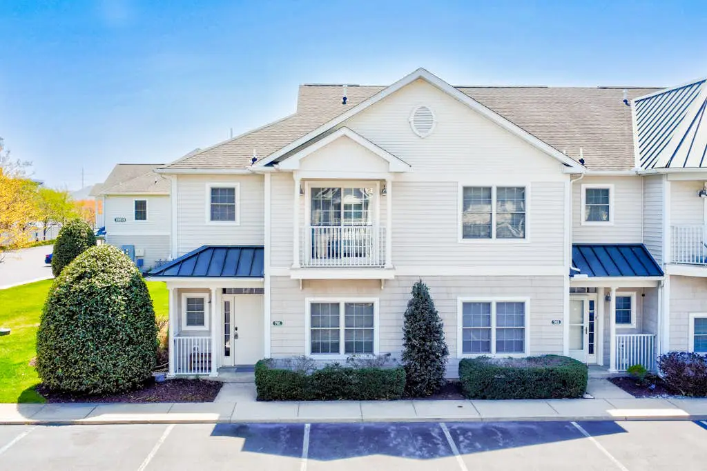 The Tides - 19989 Sandy Bottom Cir, Unit #701