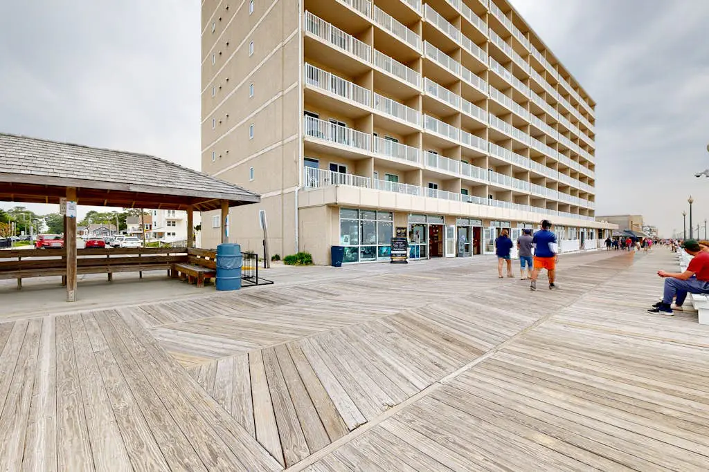 Rehoboth Beach - Star of the Sea #604