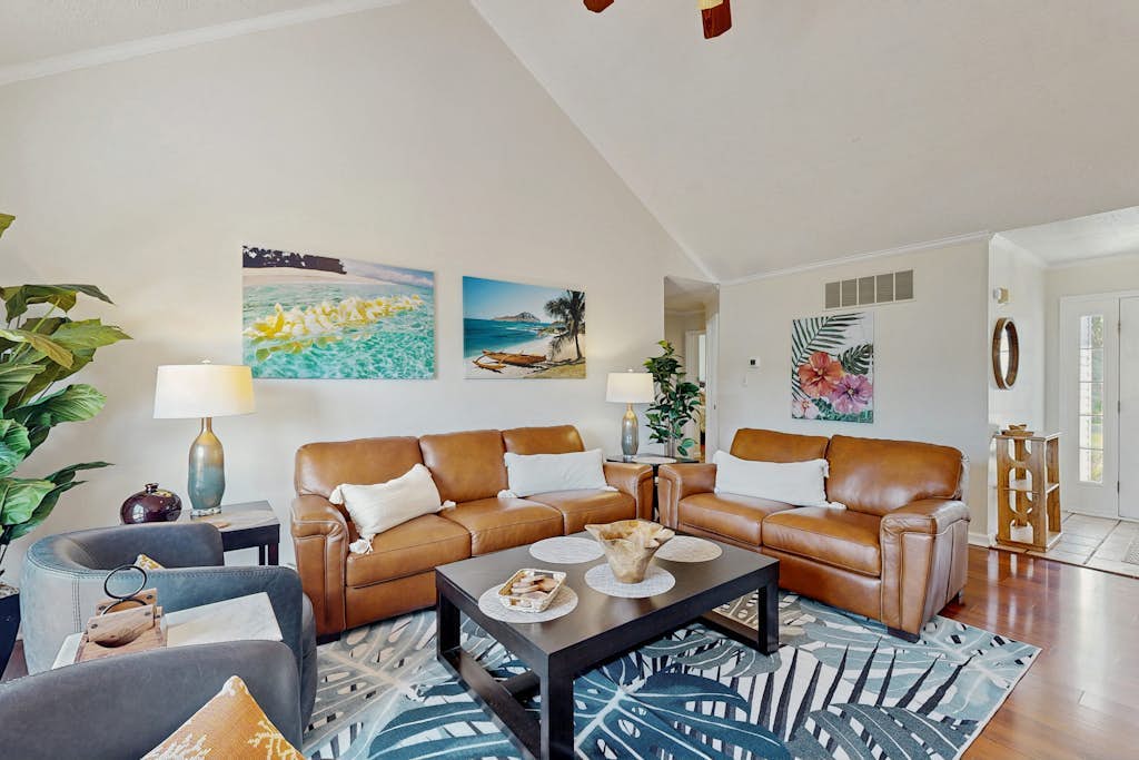 Maplewood spacious house w/shared pool, W/D & free WIFI