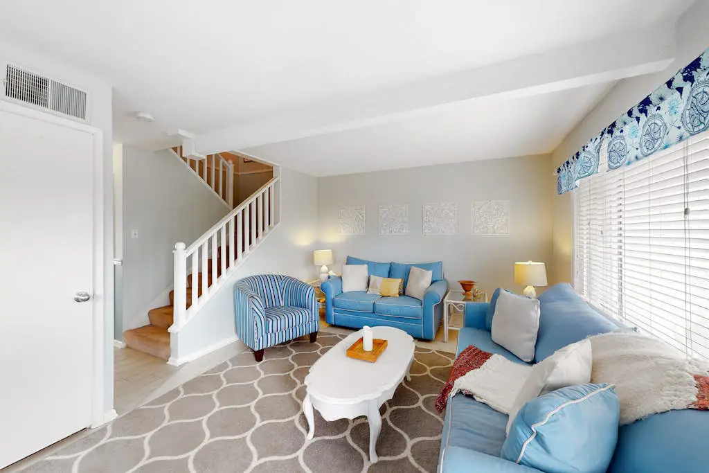 Dewey Villas - 24 Dickinson Ave, Unit #8B