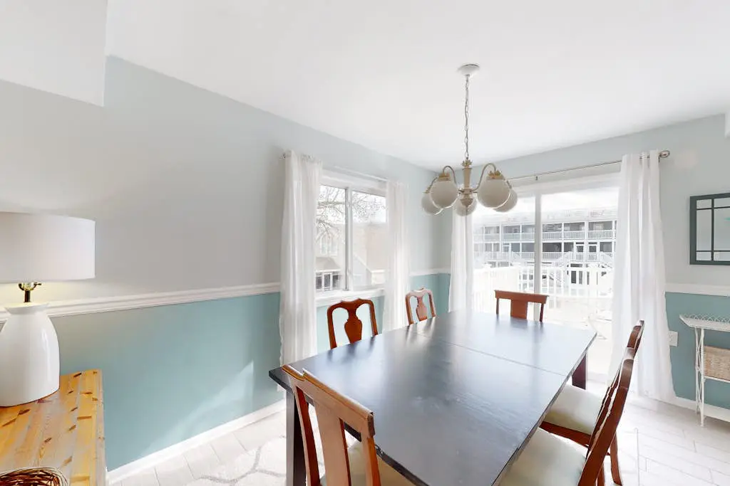 Dewey Villas - 24 Dickinson Ave, Unit #8B