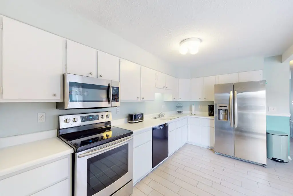 Dewey Villas - 24 Dickinson Ave, Unit #8B
