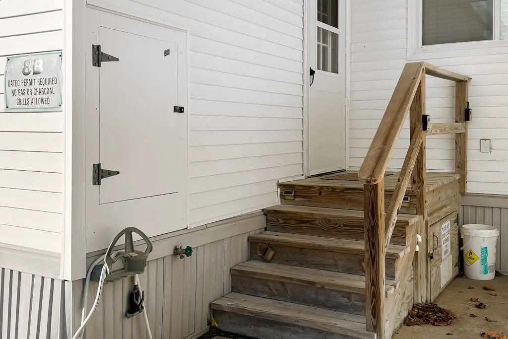 Dewey Villas - 24 Dickinson Ave, Unit #8B
