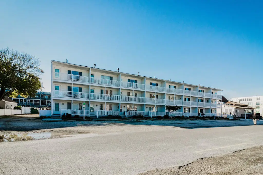 Dewey Villas - 24 Dickinson Ave, Unit #8B