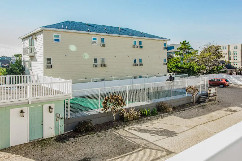 Dewey Villas - 24 Dickinson Ave, Unit #8B