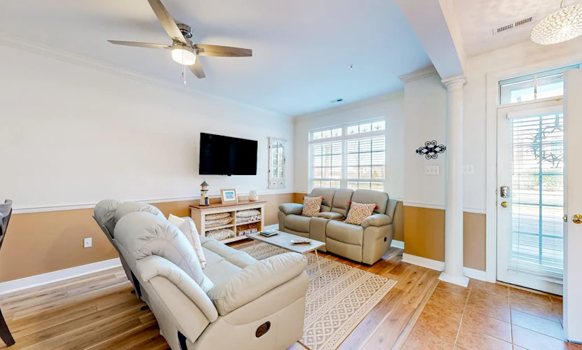 Dog-friendly Villages of Five Points townhouse with pool, tennis, gym, grill