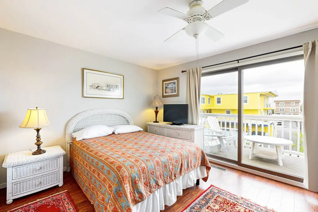 Oceans Reach - 21 Bellevue St, Unit #5