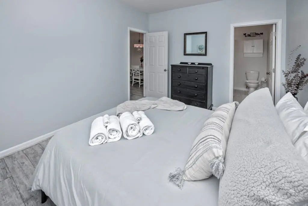 Villas at Bay Crossing - 34670 Villa Cir, Unit #2206