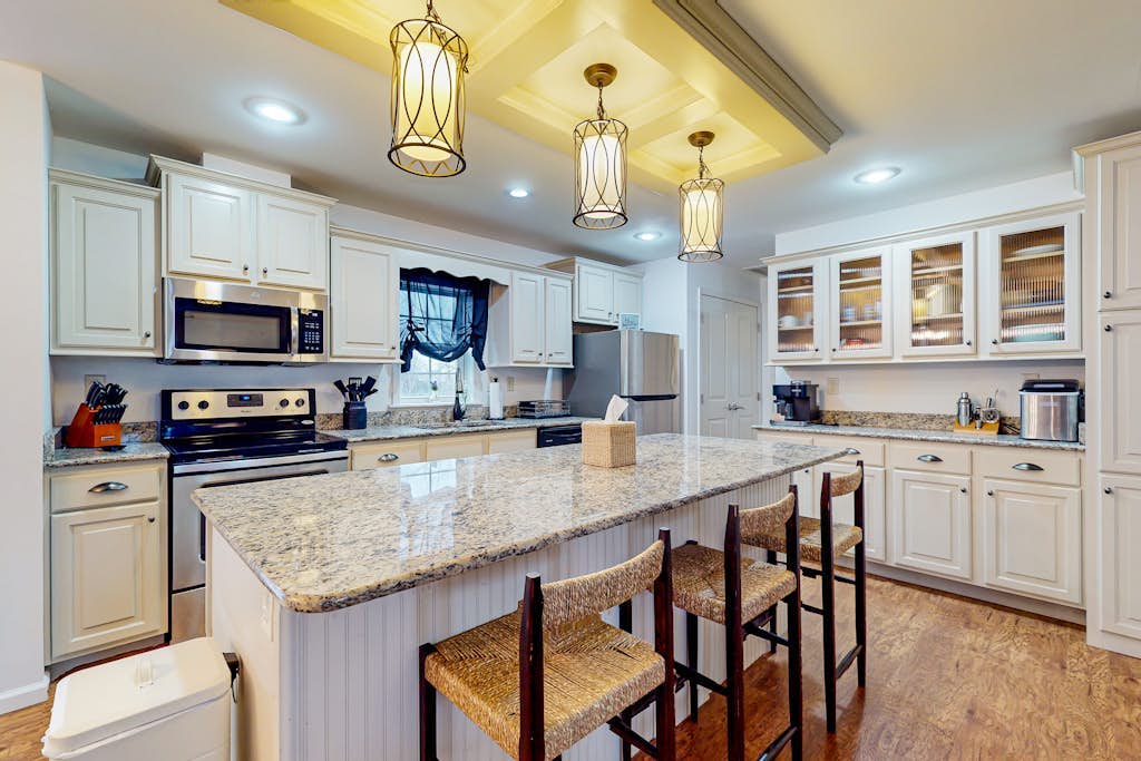 Rehoboth Beach dog-friendly, hot tub, game room, and Washer/Dryer