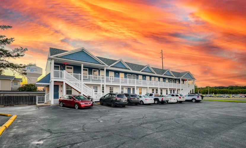 Rehoboth Beach House condo with all-new interior, on-site pool, & washer/dryer