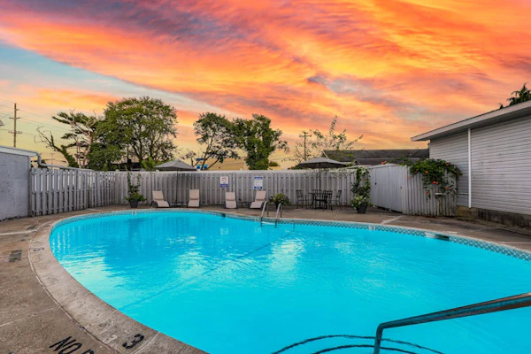 Rehoboth Beach House condo with all-new interior, on-site pool, & washer/dryer