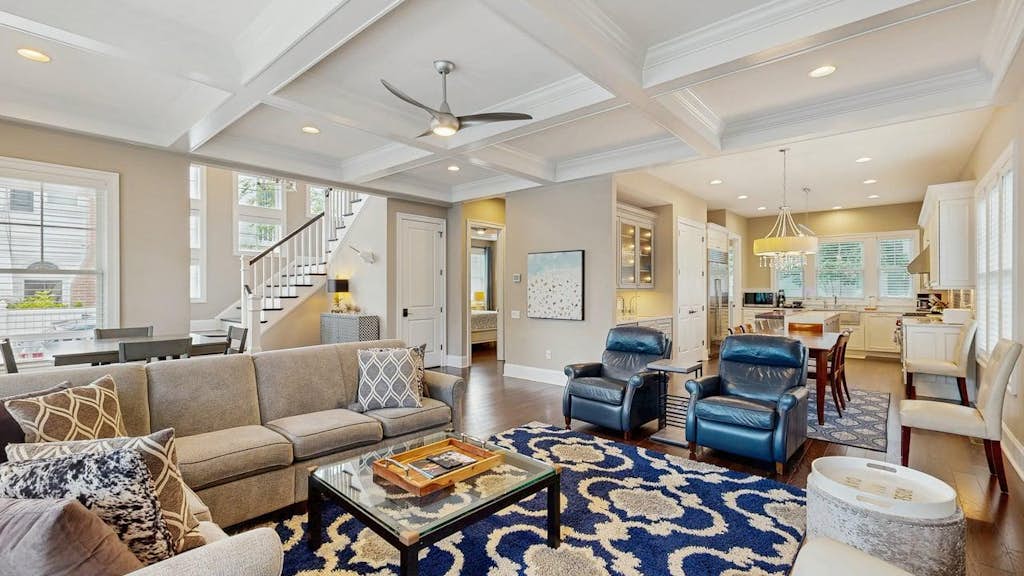 Home near beach with private pool, AC, W/D, EV charger, outdoor shower & yard