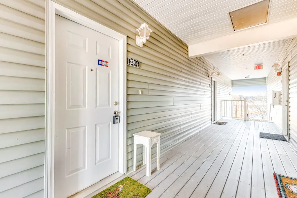 Villas at Bay Crossing - 34670 Villa Cir, Unit #2304