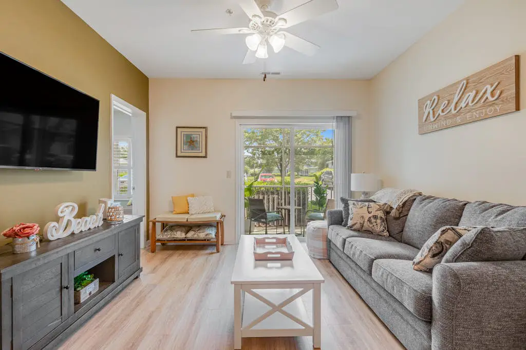 Villas at Bay Crossing - 34682 Villa Cir, Unit #4105